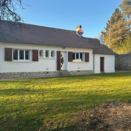 Maison Au Calme Avec Riviere A Cote De Chartres Saint-Prest Rom bilde