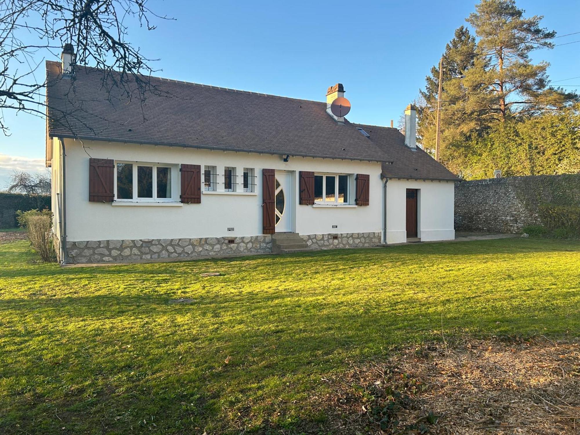 Maison Au Calme Avec Riviere A Cote De Chartres Saint-Prest Rom bilde